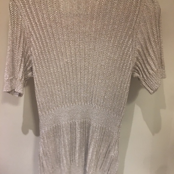 Escada tan cardigan with gold metal sheen, and golden acrylic signature button - Picture 7 of 7